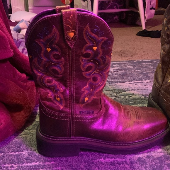 This boots are so cute I’ve only worn them once they are in great shape! - Picture 2 of 4